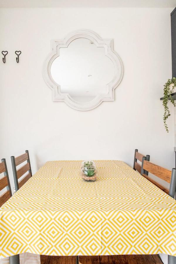 Charming Chester Studio With Private Garden & Free Parking Exteriör bild